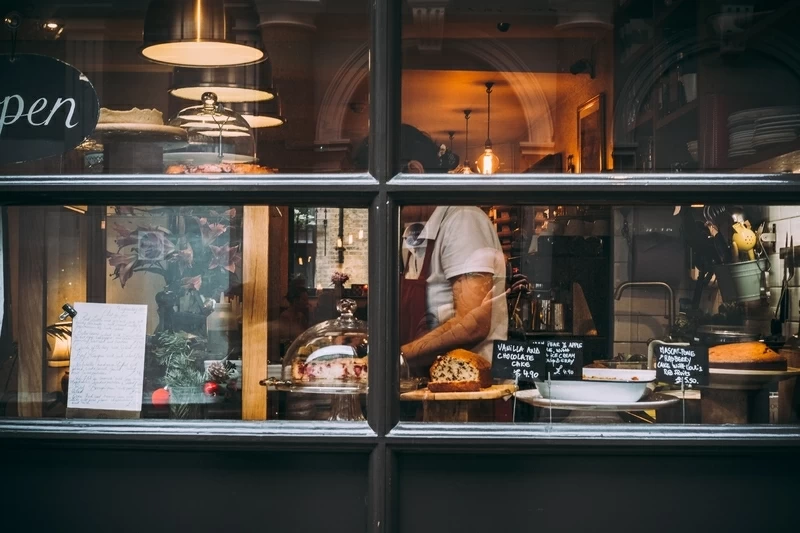 Myytävänä kahvila-ravintola harvoin saatavilla olevassa sijainnissa